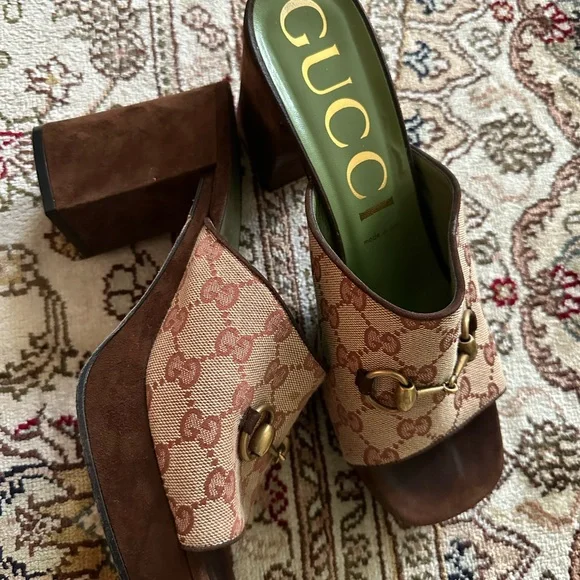 Gucci Brown Mules with Signature Style Gucci | Shoes | Gucci Brown And White Mules With Signature  main image 2